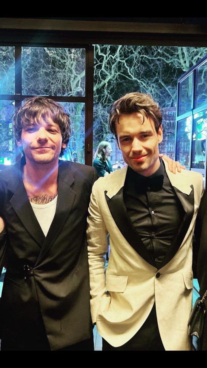 vashappeniinngg's tweet image. Louis first birthday without Liam’s wishes but im sure he’s watching from up there🤍