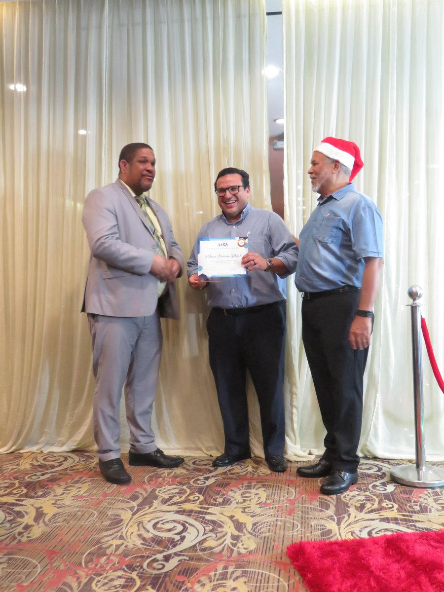 Felicitamos a Carlos Godoy, por su designación como Contador del Año - Categoría Función Pública.