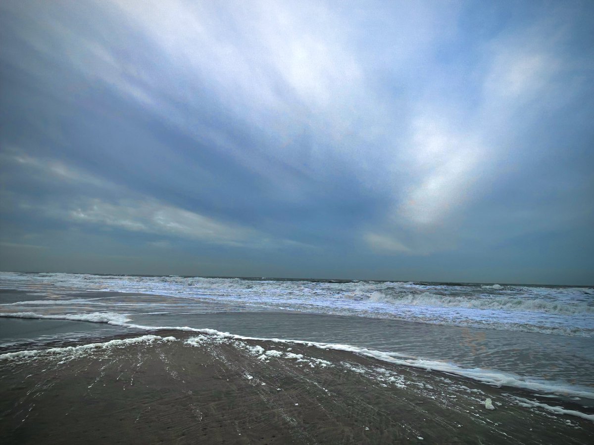 You called me out upon the waters, where feet may fail..Oceans (Where Feet May Fail) - Hillsong UNITED youtu.be/PfpEefKiG2I?si… via <a href="/YouTube/">YouTube</a>

#WalkwithGod #ClearPathDevotions #Jesus #Christ #Lord #Love #Faith #Courage #Life #Christian #Worship #Ocean #Beach #HillsongWorship