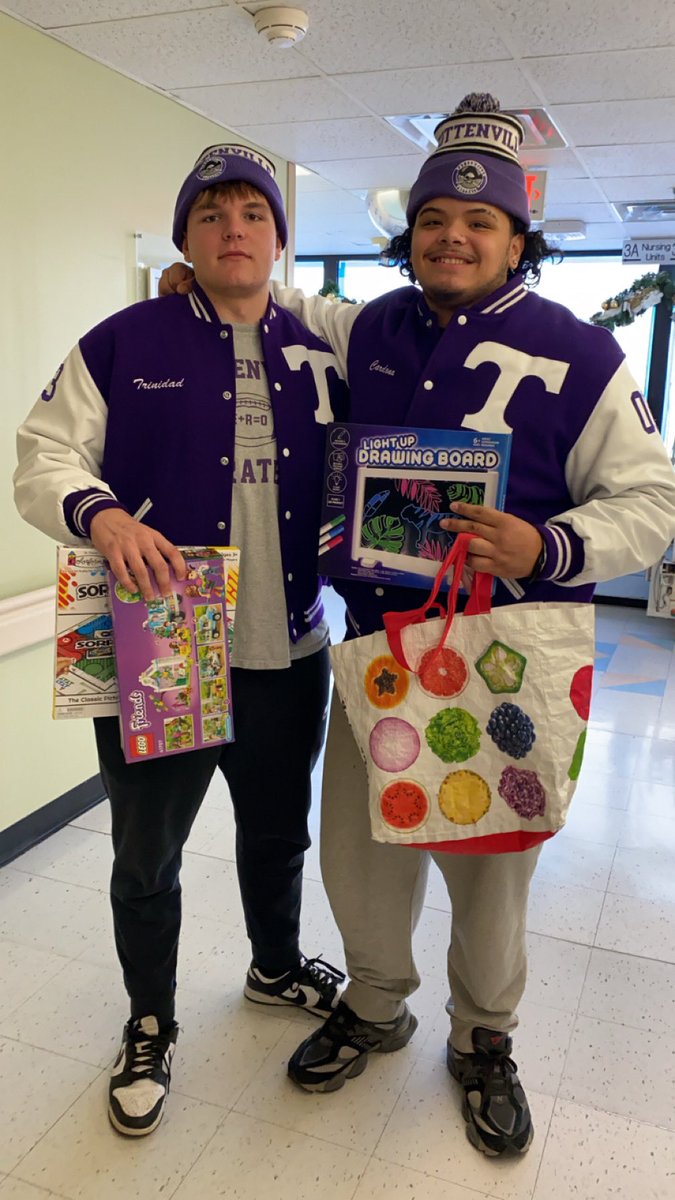 Amazing day to give back with my bestfriend/teamate something that i love to do this is what its all about! Merry Christmas happy holidays from T-ville❤️