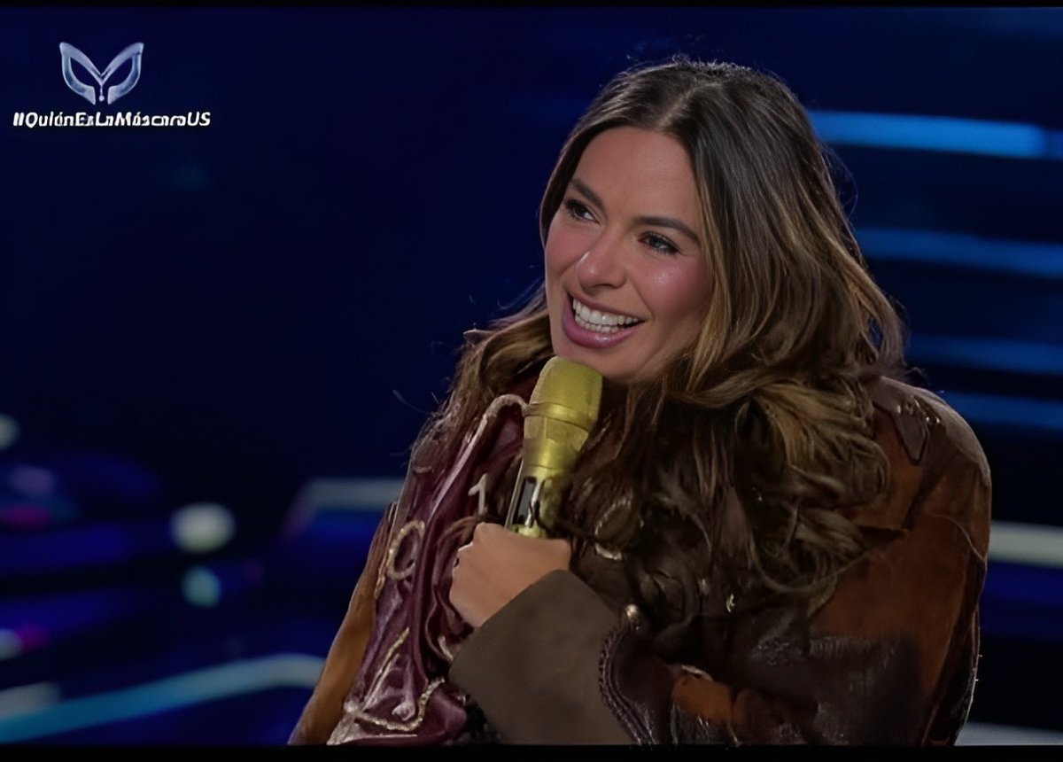 MiguelManzoL's tweet photo. #CacahuateEnchiladoEs @GalileaMontijo eres increíble! Le diste el toque picoso al personaje y te robaste nuevamente el corazón de tu público! Tqmmmm 😍 🥜🌶 #TeamCacahuateEnchilado #TeamGali #GalileaMontijo https://t.co/SbNoxhyU2g