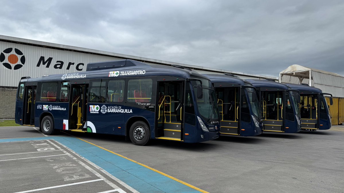 AlejandroChar's tweet photo. Barranquilleros, ya están en camino los nuevos buses de @transmetrobaq. https://t.co/qxeWGQoktT
