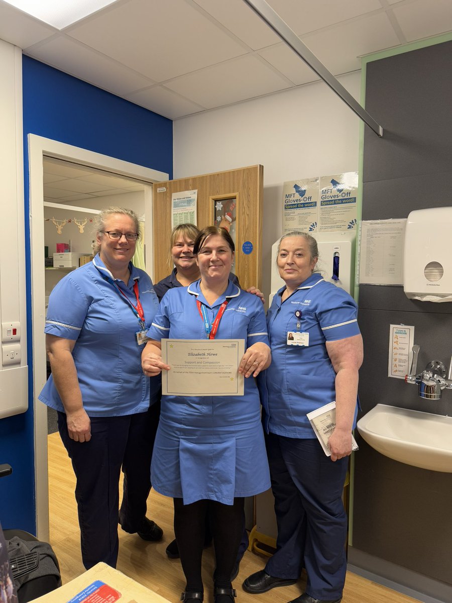 Marie Armstrong💙CMgr MCMI (@mariecorfield27) on Twitter photo It was lovely to present Liz with a shout out certificate and badge for the great work she does in pre op! Such a great hard working team ! <a href="/gill_stirrup/">Gill Stirrup</a> <a href="/Emparkins1/">Emparkins</a> <a href="/jane_roylance/">Jane Roylance</a> <a href="/TraffordTheatre/">TraffordElectiveSurgicalHub@Theatres</a> <a href="/ward12_trafford/">Trafford Elective surgical Hub @ Ward 12</a> It was lovely to present Liz with a shout out certificate and badge for the great work she does in pre op! Such a great hard working team ! <a href="/gill_stirrup/">Gill Stirrup</a> <a href="/Emparkins1/">Emparkins</a> <a href="/jane_roylance/">Jane Roylance</a> <a href="/TraffordTheatre/">TraffordElectiveSurgicalHub@Theatres</a> <a href="/ward12_trafford/">Trafford Elective surgical Hub @ Ward 12</a>