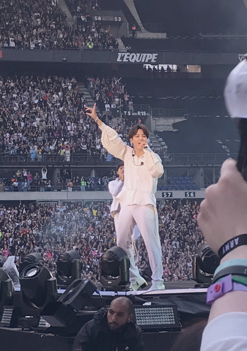 eva⁷ seeing bts !! tweet media