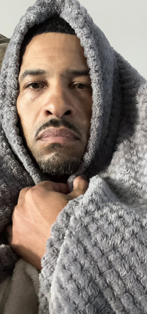 JipseSol30's tweet photo. It’s cold as shit in eastern PA.  I need to move somewhere that’s hot year round #thisaintit #makeitmakesense #WorthMoreThanIHave #cold https://t.co/CwpuMxqkre