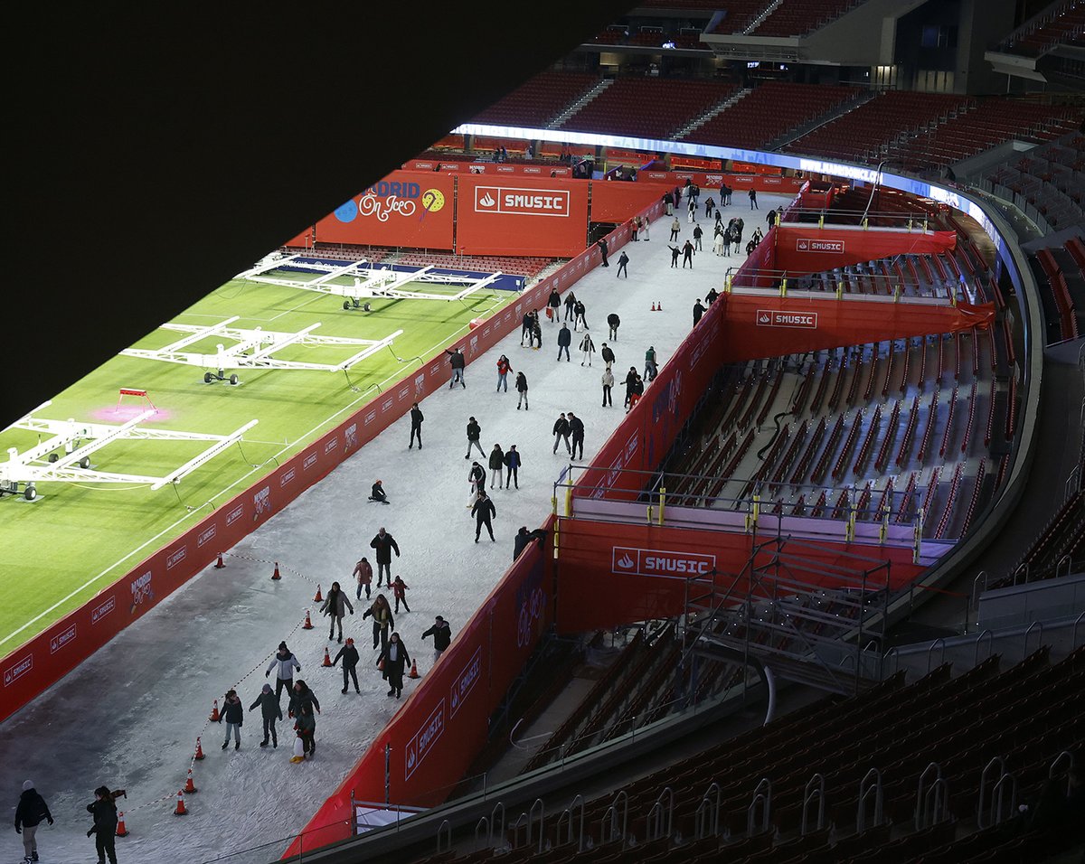 Atleti's tweet image. ¡Tú también puedes disfrutar patinando sobre hielo en el Riyadh Air Metropolitano! 😁

Ven a ‘Madrid On Ice’, abierto hasta el 5 de enero ⛸️

Entradas ➡️ loom.ly/s1OD10U