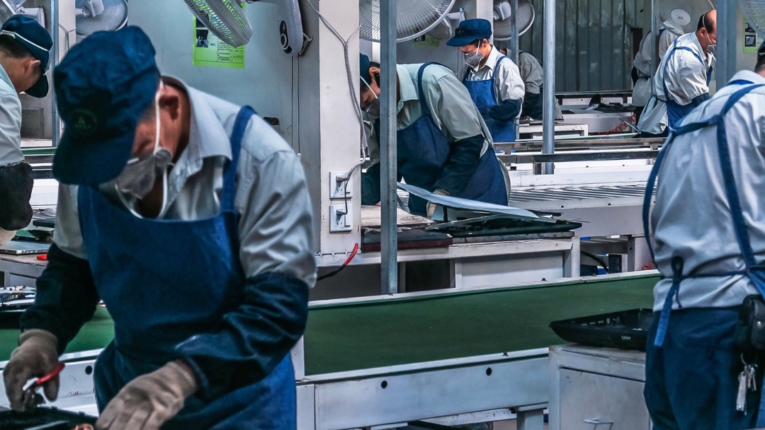 ¿Alguna vez te has detenido a reflexionar sobre los riesgos que puede enfrentar tu empresa cada día? Todos los días, tu negocio está expuesto a diversos incidentes: desde un incendio hasta fenómenos climáticos cada vez más comunes. 
ayfcorreduria.com/seguros-para-e…