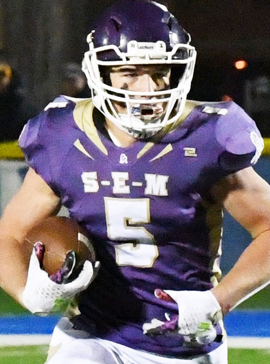 Today at huskerlandpreps.rivals.com we honor our 8-Man players of the year - <a href="/Ethan_Shaw11/">Ethan Shaw</a> and <a href="/KyleLCox/">Kyle Cox</a> - and 6-Man's all-state captains <a href="/SEMMustangs/">SEM MUSTANGS</a> teammates <a href="/cohenrohde/">Cohen</a> and #MaddoxJones. #TheyAreGood <a href="/SCCougarsFB/">Sandy Creek Football 🏈</a> <a href="/STKnights/">S-T Knights</a> <a href="/NE8manFB/">NEMFCA</a>