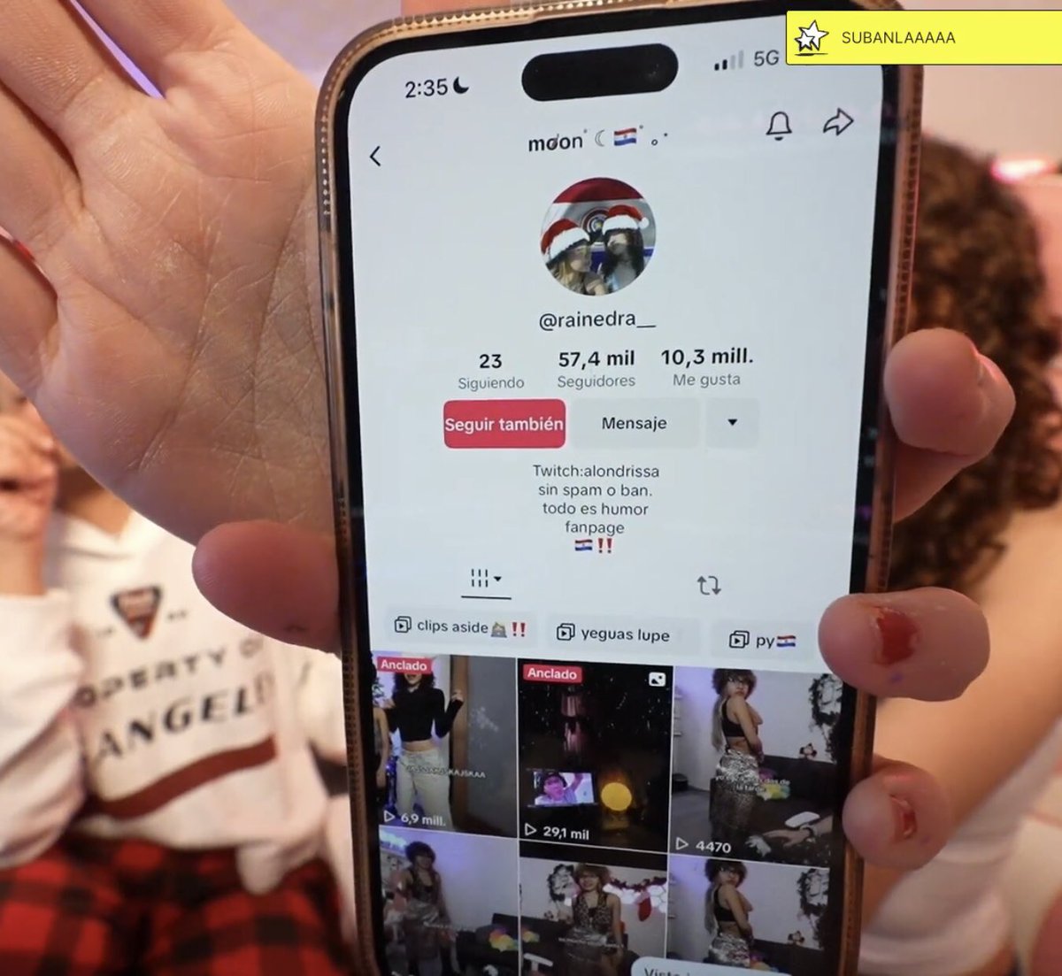 alimooon0's tweet image. no paro de ver el clip😭💕