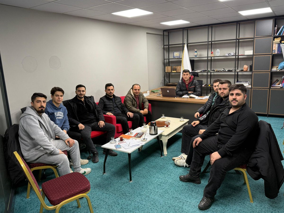 Haftalık Gençlik Kolları Toplantımızı gerçekleştirdik.