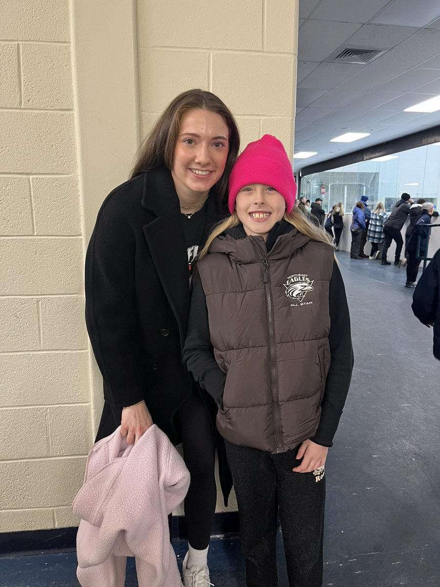 JBraggie's tweet photo. Early Christmas gift to hear @MaggieConnors9 speak to the AAA Puffins Pre Game today !! Great role model for these girls to look up too !!
#aaapuffins #easterndevelopment #girlshavegoals #gotmaggieaW
@PWHL_Toronto @thepwhlofficial @DJHLPuffinsU13 https://t.co/Bdx3VIF5Sq