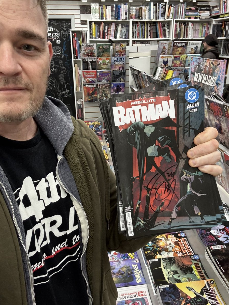 Scott Snyder tweet media