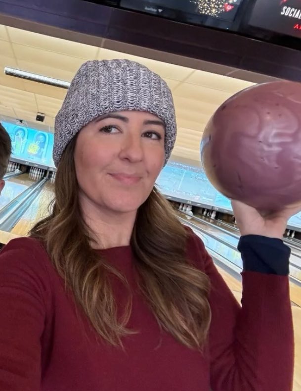 skunk forever 🎳🦨