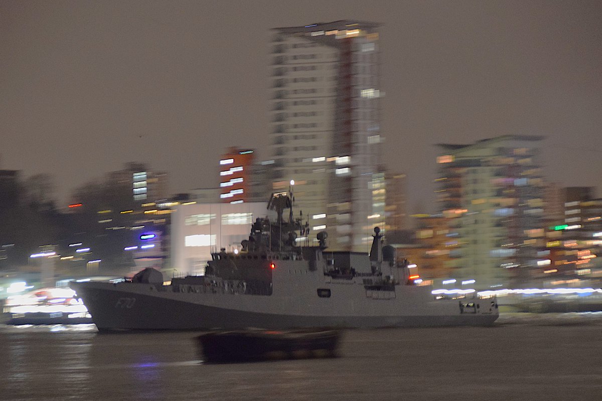 AJBC_1's tweet photo. यात्रा सुरक्षित हो / safe travels to INS TUSHIL (F70) as it heads down the #Thames on the next leg of it's voyage home to 🇮🇳 to join the @indiannavy
#Thames #London #dlr_blog
#Warship #INSTushil #TalwarClass #IndianNavy
#Shipsinthenight #Darkness #NightPhotography https://t.co/ynrU9qCq4L