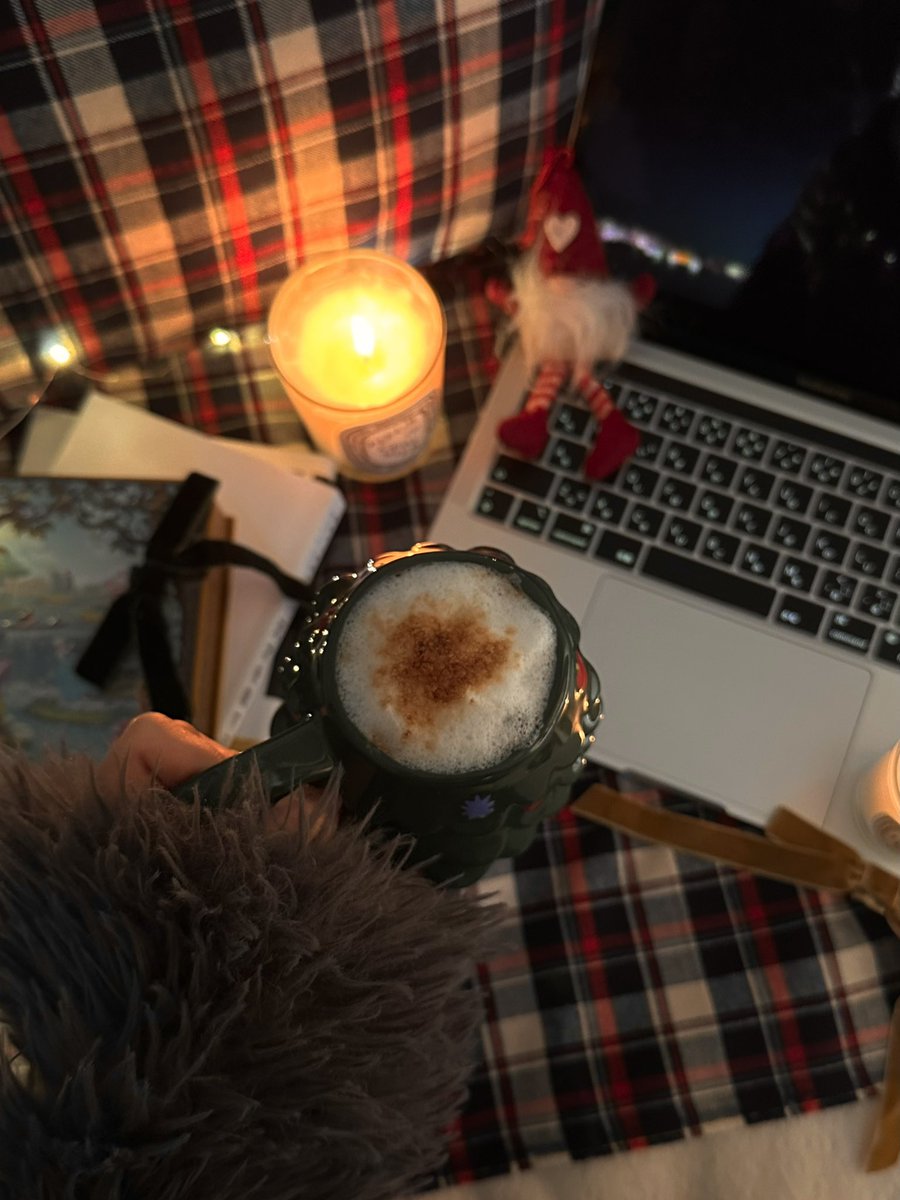9yssq's tweet photo. おうちクリスマス https://t.co/WbY8WFsHio