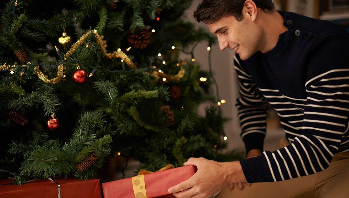 TheBabylonBee's tweet image. Dad Can’t Wait To Play With The Toys He Got His Kids For Christmas buff.ly/3WhfzGL