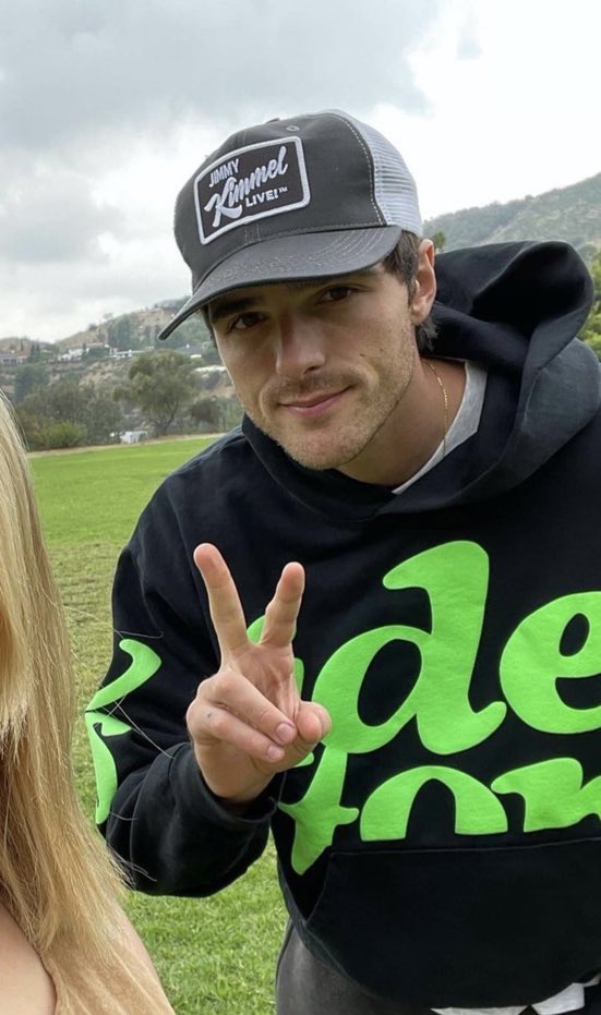 elordisdior's tweet image. love when we get never before seen pics of jacob 😙