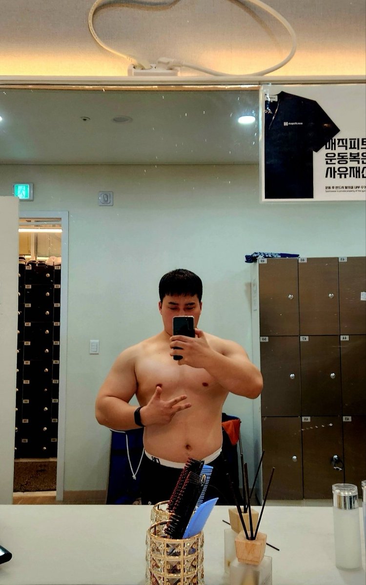 그리즐리 (@hm121333) on Twitter photo 