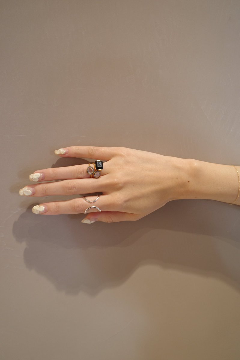 NEW Stock Information☽⸝⋆ 〔basic〕K18ツイストスキニーリング (1