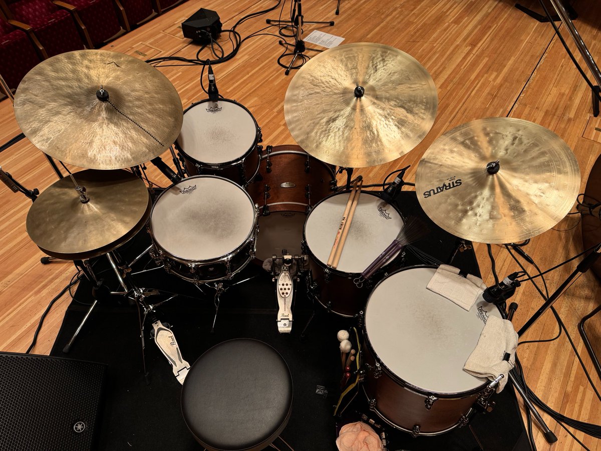 pearl_drum's tweet photo. Sadao Watanabe with Strings
Dr：　竹村一哲　(@ittetsu_ds)
東京都「サントリーホール」公演 での楽器をご覧下さい。

2枚のSABIANシンバルが新たに導入されました！

SABIAN 18" STRATUS Crash
SABIAN 22" HHX Anthology Low Bell

是非会場で、竹村一哲さんの美しい音色をご体感下さい。 https://t.co/vi2h3yRwxq