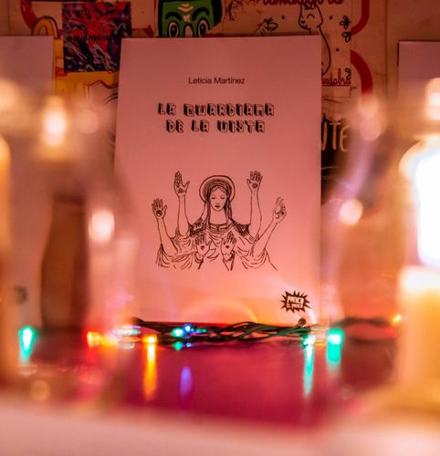 #Lunes en #CosaDeNegros
#LetiMartinez cierra la temporada de su columna de #Poesía leyendo sus nuevos poemas inéditos hoy: #MartinezXMartinez

desde las 22hs por <a href="/RockAndGrowFM/">RockandGrow.fm</a> (Youtube)
CONDUCEN <a href="/RonchettiJuanSe/">Juan Sebas Ronchetti</a> <a href="/LeoRonchetti/">Leo Ronchetti</a> <a href="/Sebochini/">SEBOCHINI</a>
