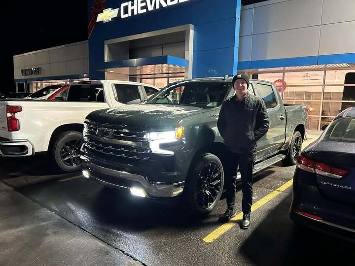 VictoryMilan's tweet photo. Congratulations to Andrew on the purchase of his 2025 Chevy Silverado LTZ 6.2 L !! Thanks for coming to see me again Victory Chevrolet. We appreciate your business! https://t.co/yjdXhWfmha
