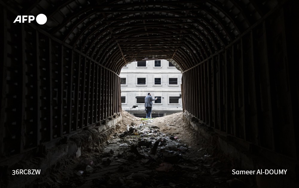 Layal Abou Rahal- ليال (@layalafp) on Twitter photo #EXCLUSIVE: Two Syrian doctors and a nurse told <a href="/AFP/">AFP News Agency</a> in a series of interviews that Bashar al-Assad's government coerced them into providing false testimony to international #investigators after a deadly 2018 chlorine attack on #Douma
yahoo.com/news/syrian-me… #EXCLUSIVE: Two Syrian doctors and a nurse told <a href="/AFP/">AFP News Agency</a> in a series of interviews that Bashar al-Assad's government coerced them into providing false testimony to international #investigators after a deadly 2018 chlorine attack on #Douma
yahoo.com/news/syrian-me…