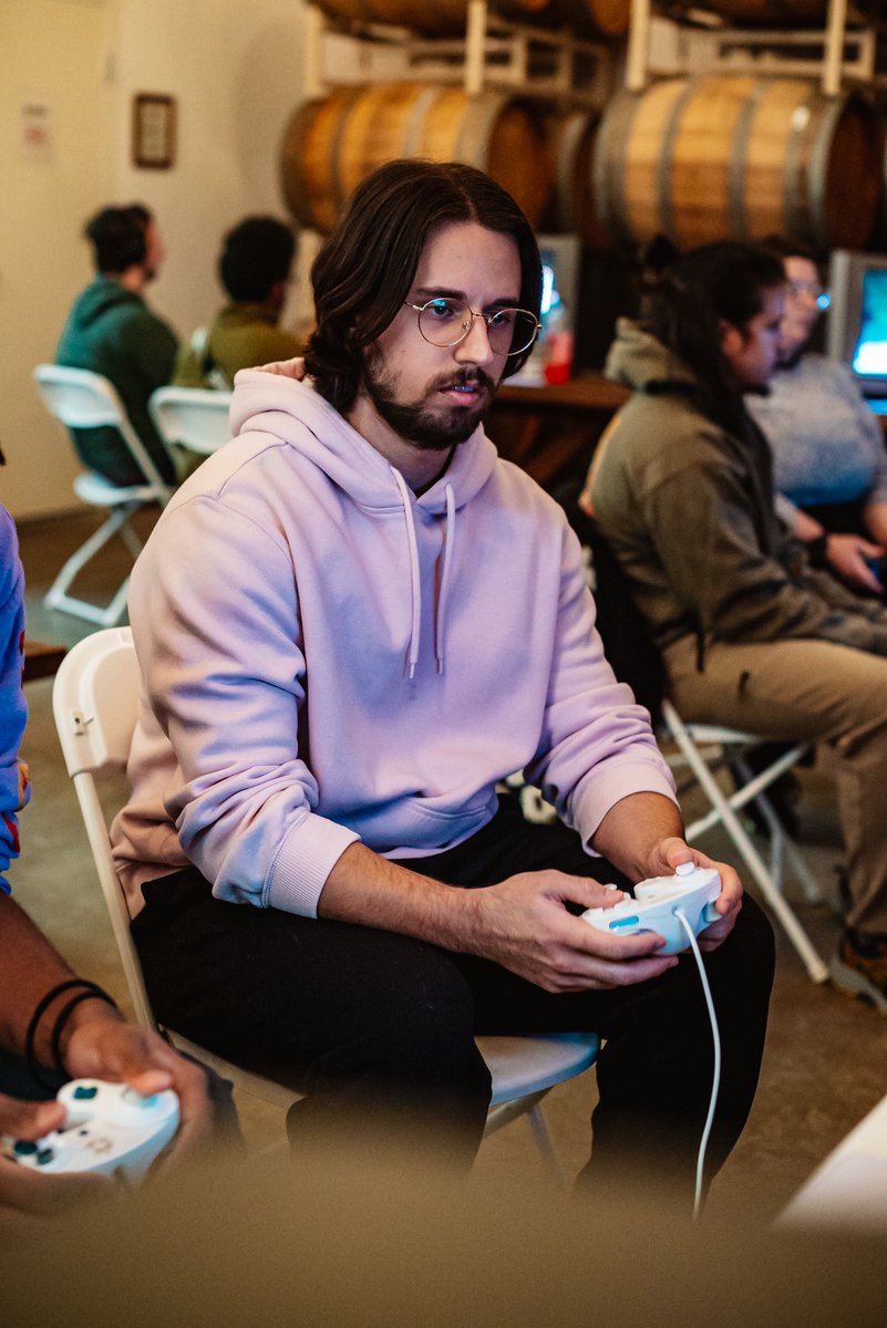 (Locked in) chatGPT i am playing a Young Link what do I do 
📸 <a href="/bluerosetori/">tori</a>