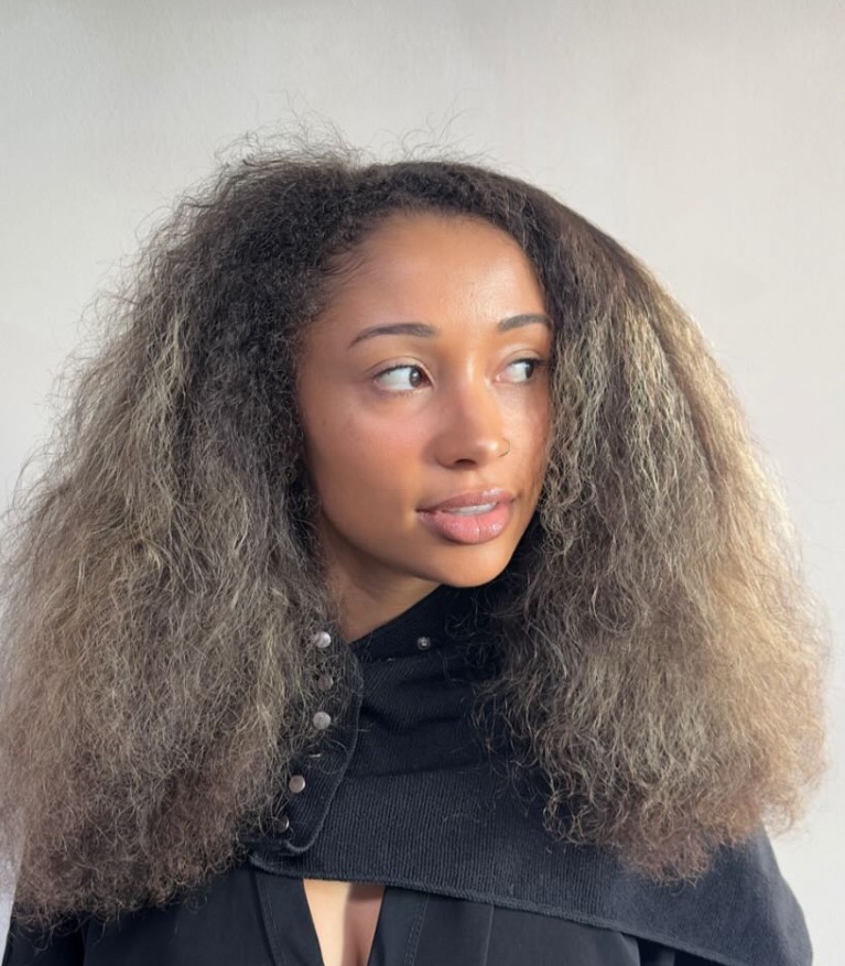 WrestlingWCC's tweet photo. Kelani Jordan shares before and after of her hair 📸 https://t.co/chNyevylGe
