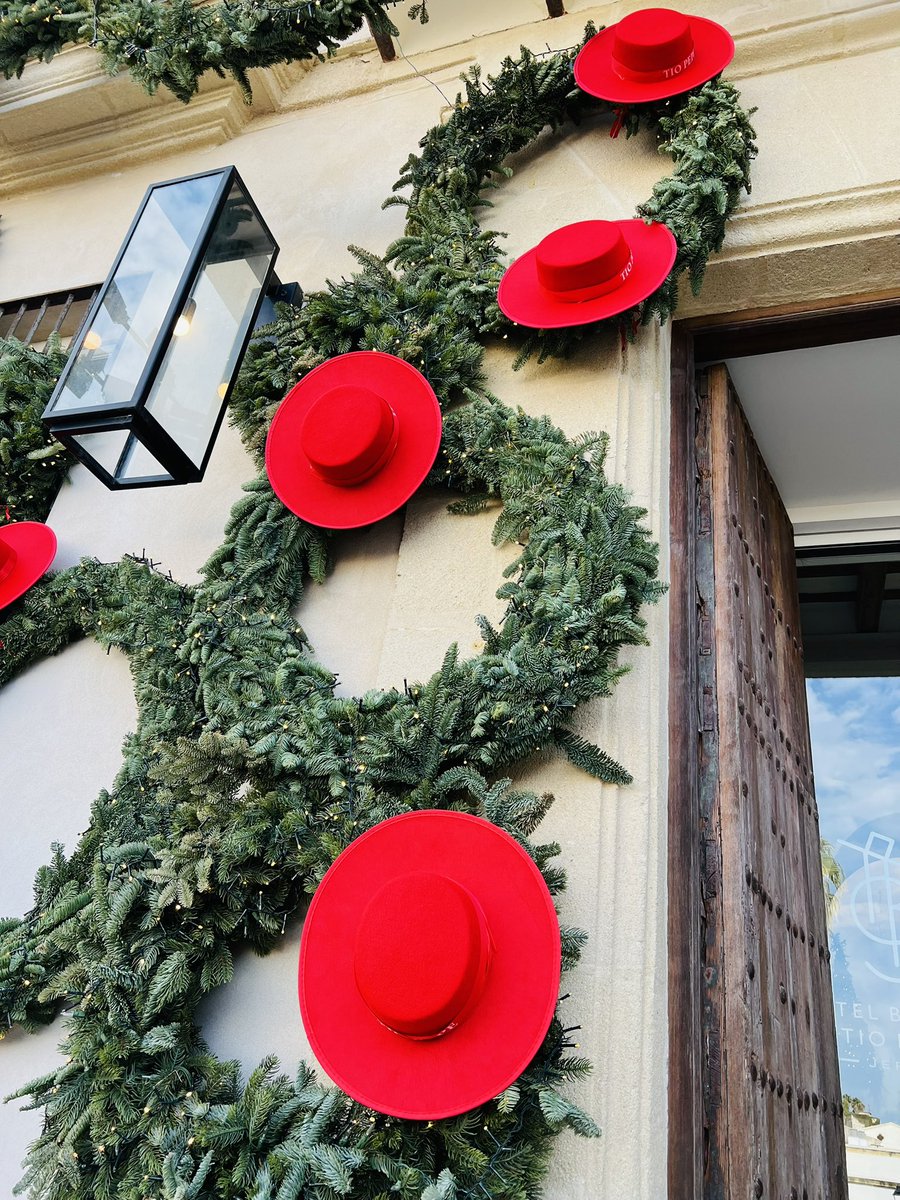 Siân Lloyd tweet media