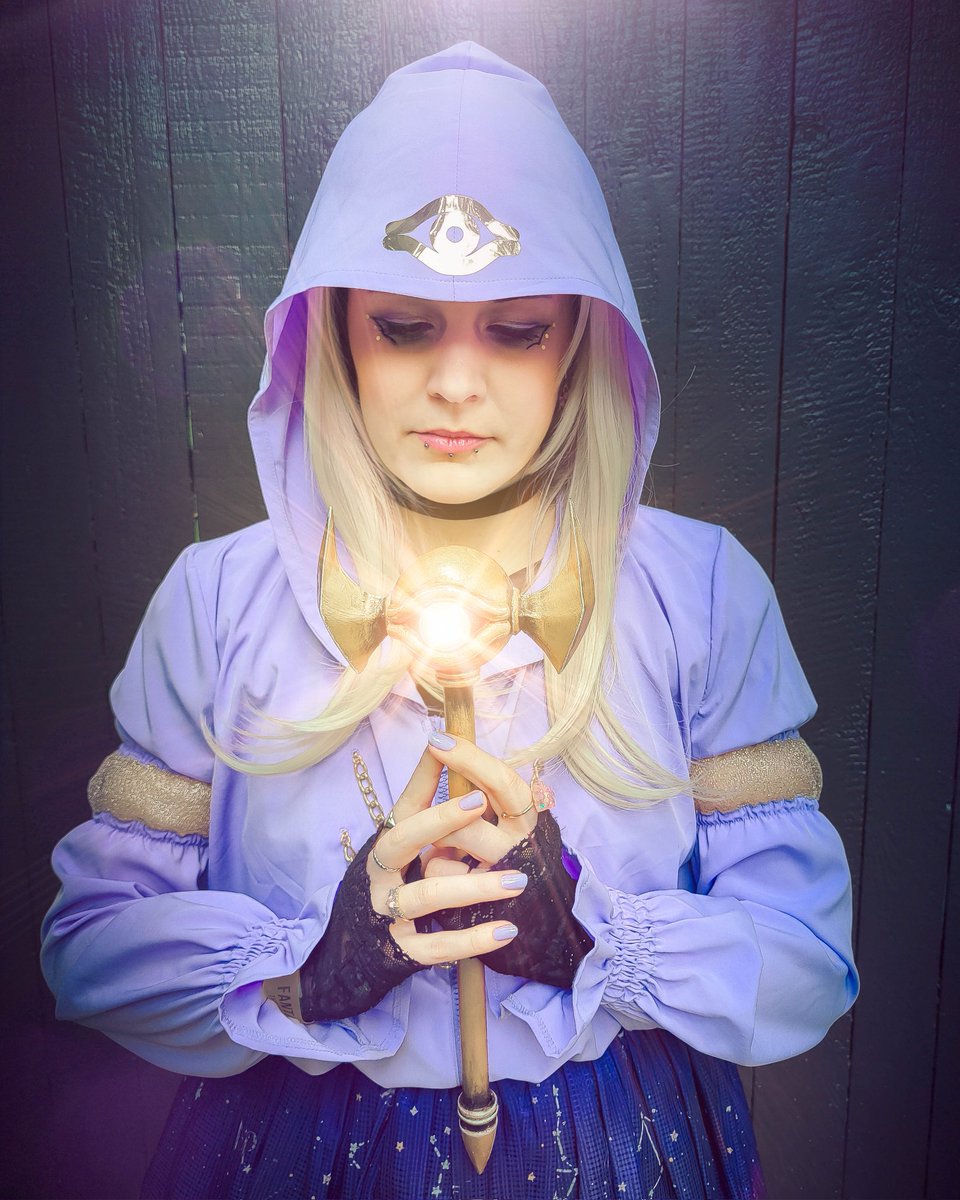 AndreaAmiet's tweet photo. Still some minutes left to celebrate Marik Ishtar's birthday 🎈 
I made an EGL-coord earlier this year as a tribute 💜

#マリク・イシュタール生誕祭2024 https://t.co/yF78Z4epe7