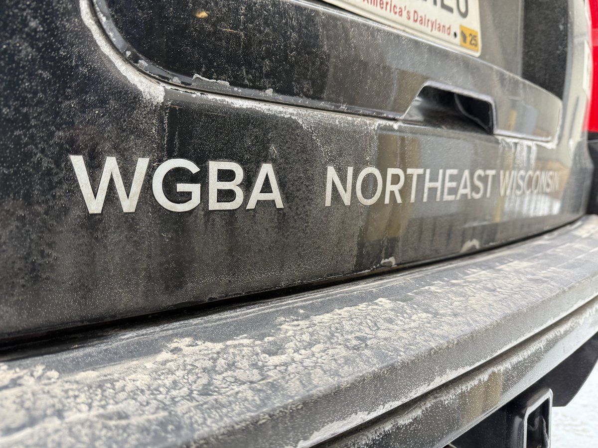 noahcorneliustv's tweet image. Tonight, I’m going #StormTracking  with @NBC26. Checking out the road conditions tonight as snow continues to fall ahead of tonight’s Green Bay Packers game. Make sure to slow down and drive safely!

AND catch us live at 5 and 6 ONLY on your official @packers station—NBC 26!