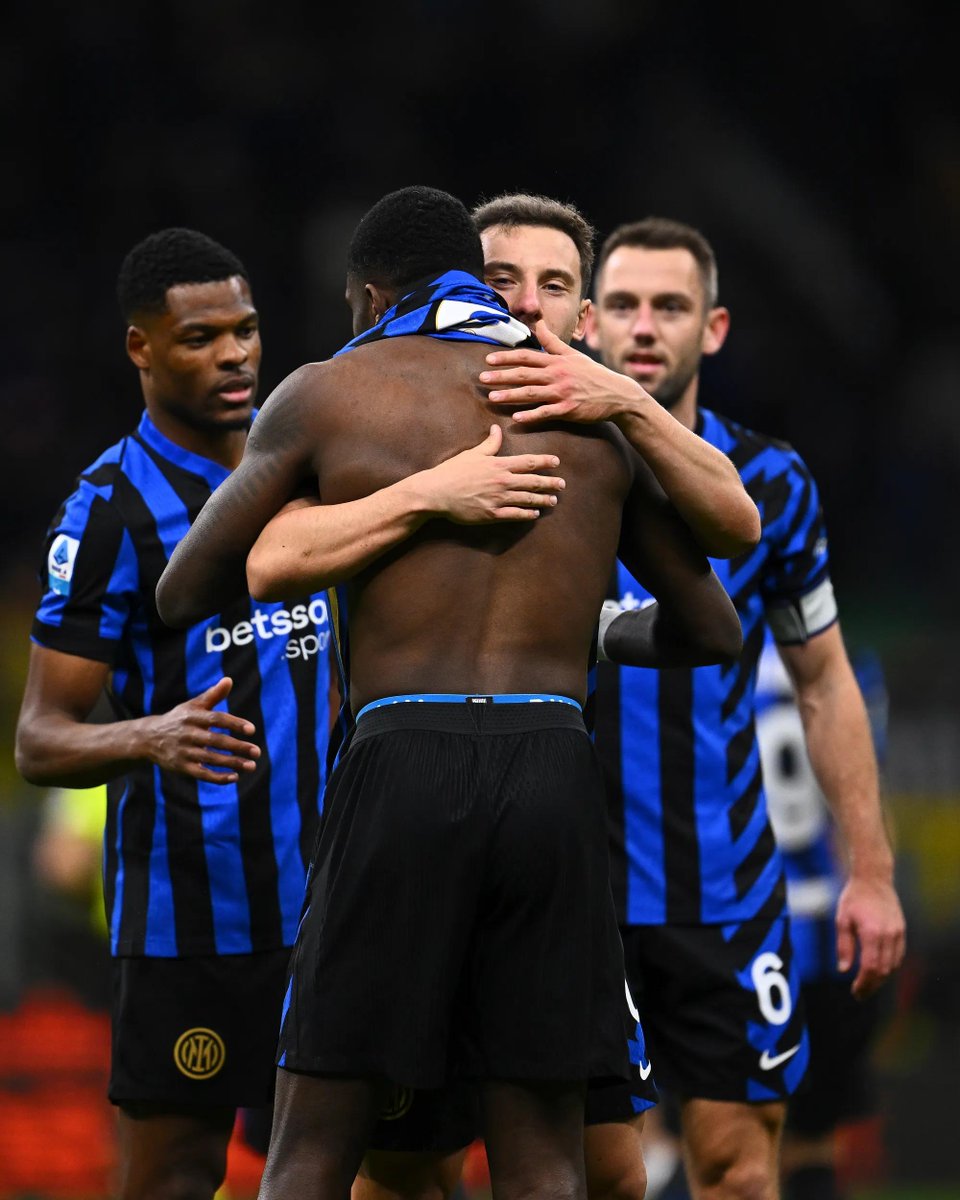 InterClub1908's tweet photo. โซ๐ต๐ @SerieA #InterComo 2-0 l'@Inter vince con i gol di #CarlosAugusto e #Thuram SEMPRE #FORZAINTER #AMALA #SempreForzaInter #PazzaInter #IMInter #DAZN #InterFans #InterClub1908
Seguite il profilo di riserva @InterClub1908_ ๐ค๐ https://t.co/DOUjl6pPh2
