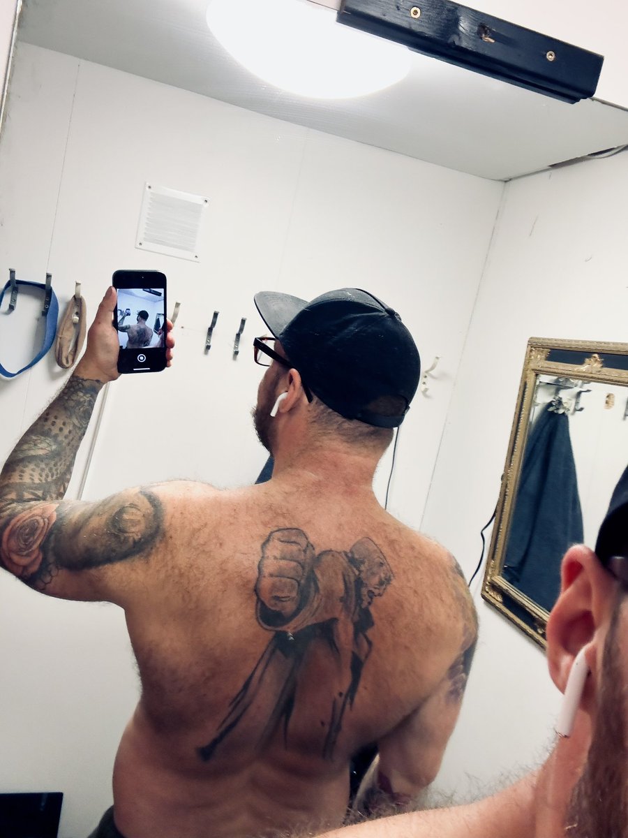 danielmarteins1's tweet photo. @TheJoeySwoll amen to that brother one love from iceland 🙏 https://t.co/nVBE2cABCv