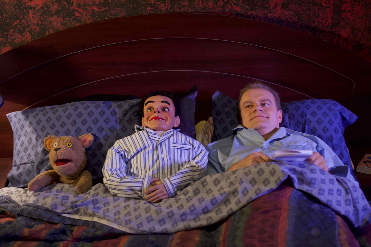 Puppets_WhoKill's tweet photo. Dan, Buttons and Bill have to share a bed when a lovely woman moves into the house in 'The Lovely Fred'
#puppetswhokill https://t.co/nfm6HWSmhS