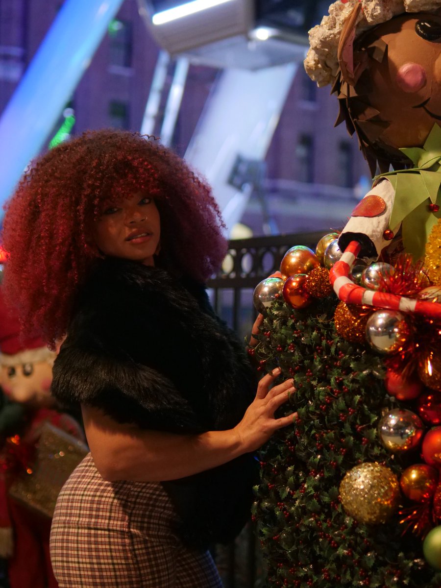 HAPPY HOLIDAYS!!🕯🎄🎅🏾🤶🏼🎁🧑‍🎄