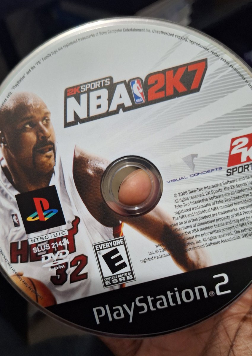 ThaLiveKing's tweet photo. Oh, there it is #nba2k7 https://t.co/m80rrBCuF6