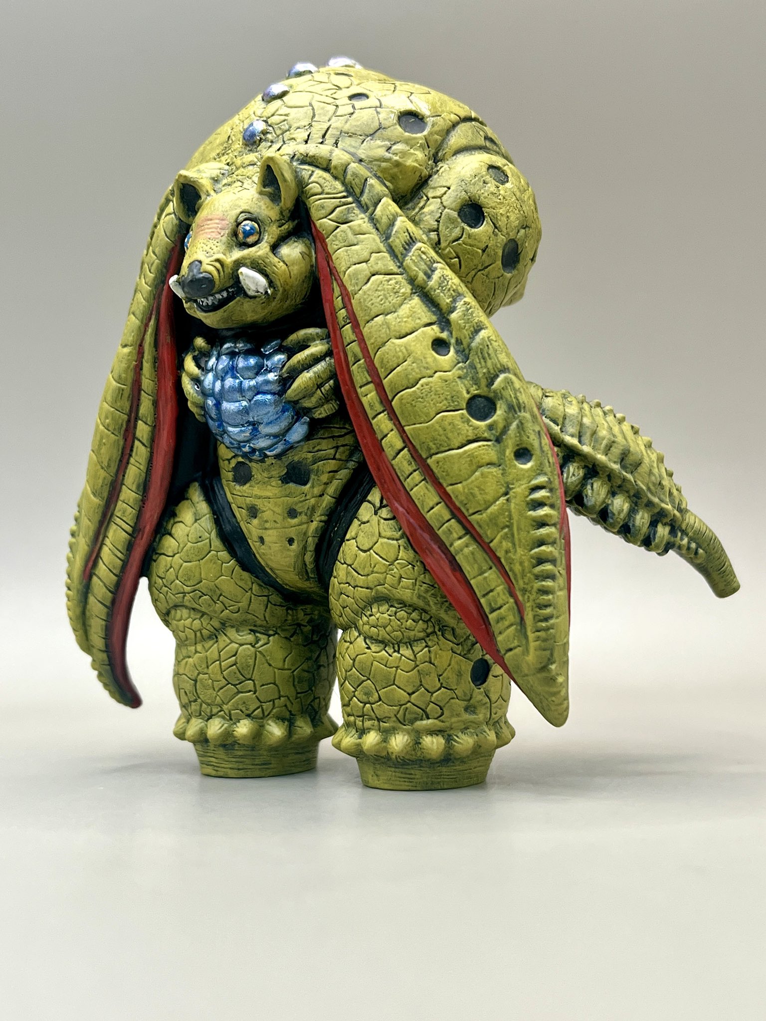 ■夢幻獣　ギルバグ■リペイント完成品■ウルトラ怪獣シリーズ □夢幻獣 ギルバグ□リペイント完成品□ウルトラ怪獣シリーズ