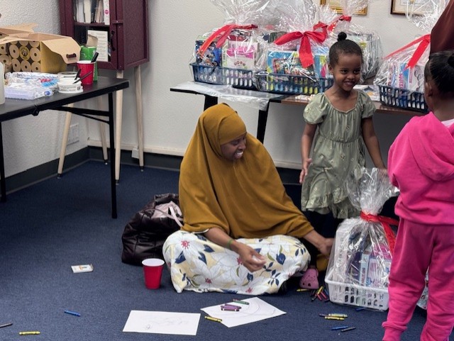 HoACommunity's tweet image. We're spreading holiday cheer with the Early Childhood Readiness Program's Family Giveaway! On Saturday, December 21st, we were thrilled to share books, toys, and educational tablets with our amazing families, ensuring that learning and play continue through the season. 

This…