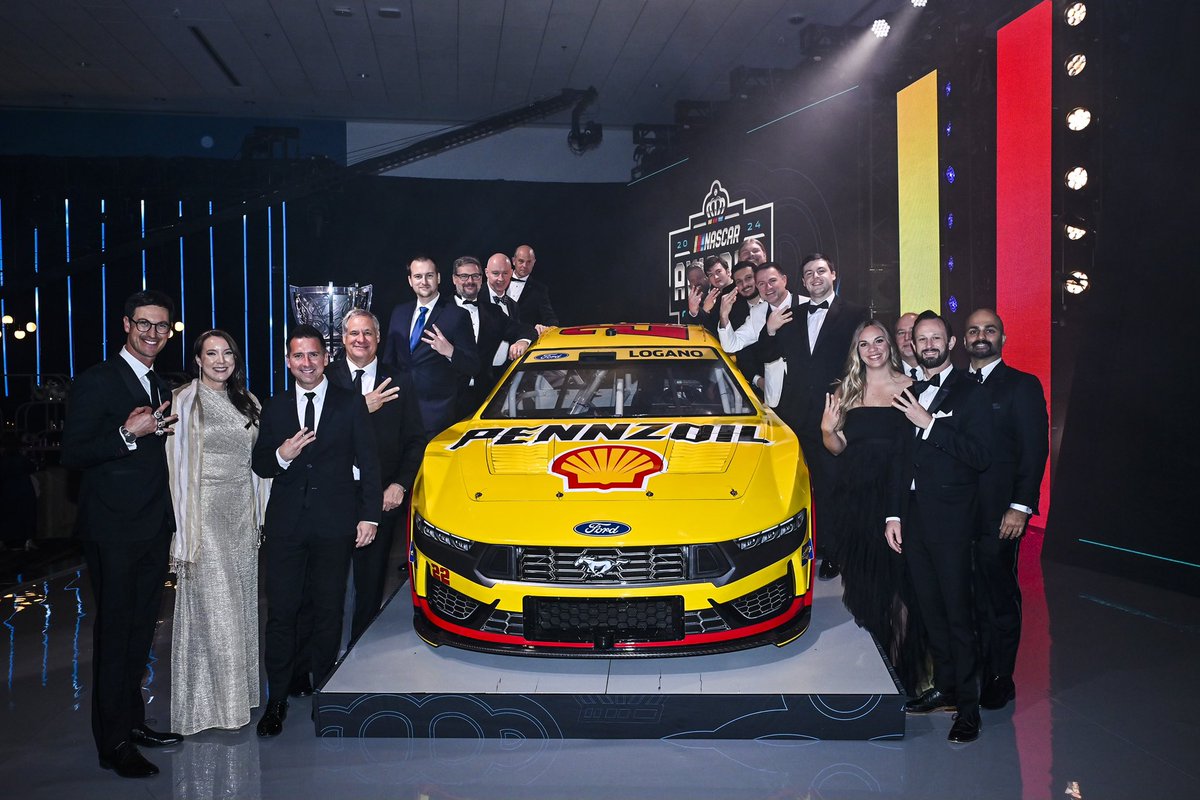 matttoddracing's tweet photo. 2024 was another HISTORIC year for our @FordPerformance @NASCAR program! After our 2023 championship sweep, we captured our 3rd Cup and Truck series championships in a row! Never before has Ford has such success in NASCAR and I could not be more proud of what our team has done! https://t.co/IgXioKtKCd