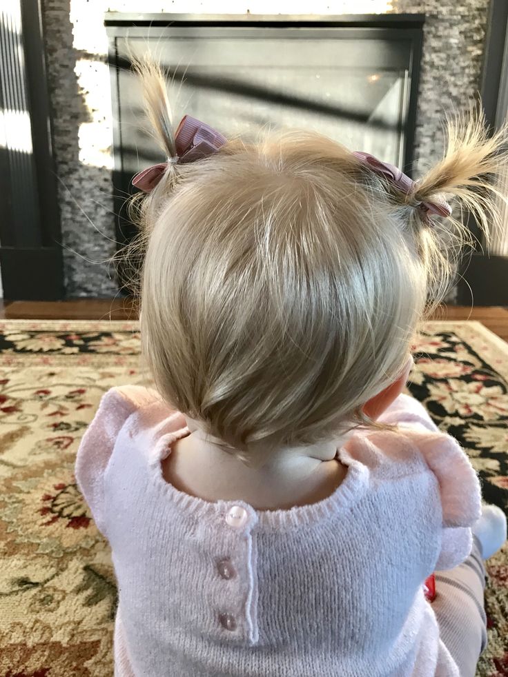Our_SnowFlake's tweet photo. Minnie crosses her arm since she was turned tiny by the yucky Westphall
- 

"I no get no hugs " https://t.co/G38Qmb9fqc