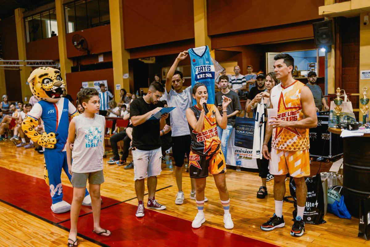 ¡Gracias a todas las personas que participaron y colaboraron en el sorteo organizado para recaudar fondos en apoyo al básquet adaptado del Club Luz y Fuerza de la provincia de Misiones! 

Logramos contribuir con 4 premios que motivaron una colecta solidaria total de $175.300 💪🏀