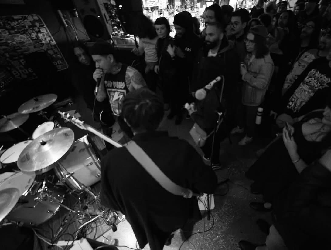 HAZRDZ408's tweet photo. A night of remembrance and loud noises 🦍

We miss you bear @sean_boyles510 

@hazrdzsanjose 

📸 @thirdeyevizionary 
📸 @alwaysjustinphotography https://t.co/g9z49LFibu