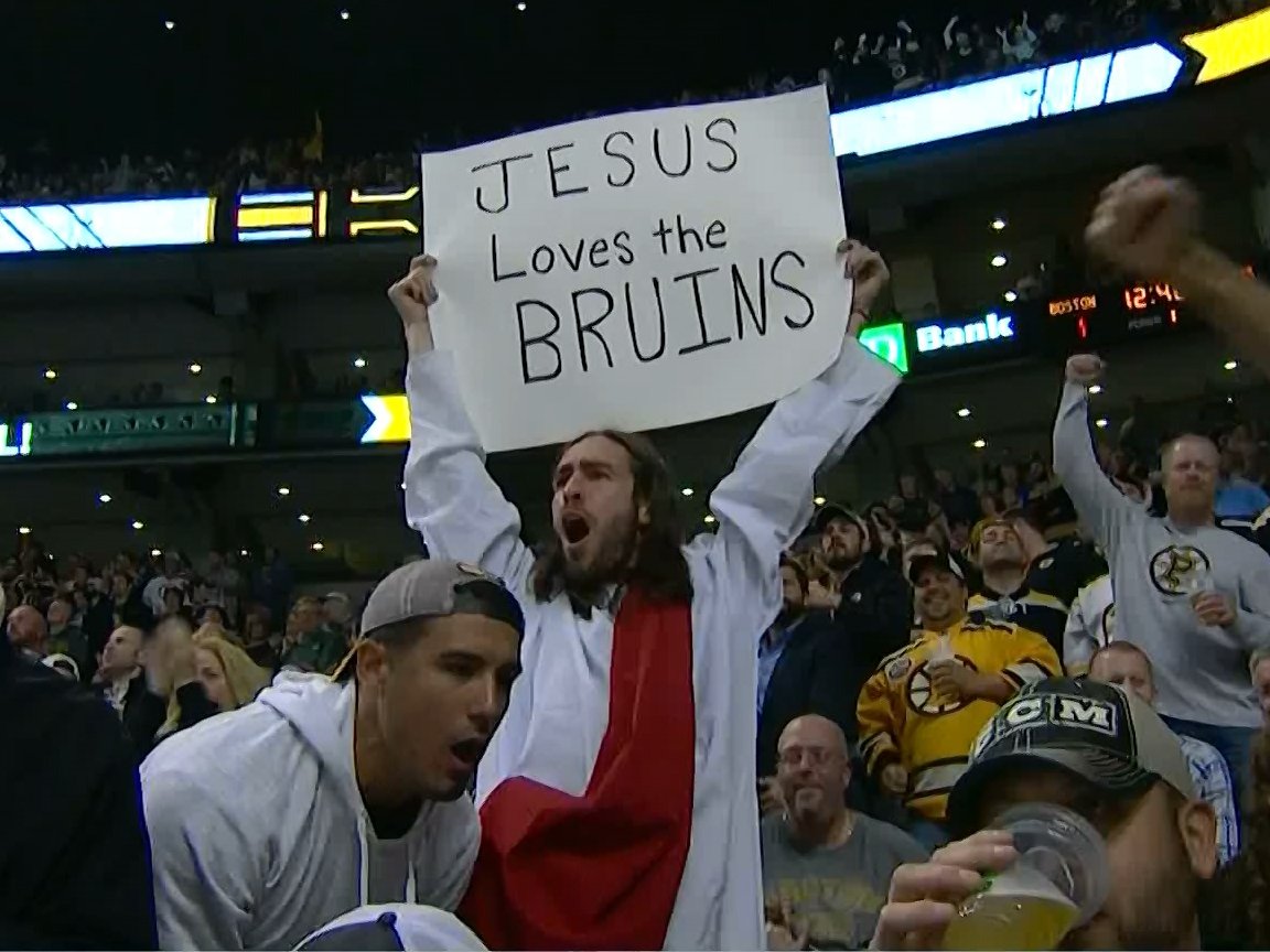 dafoomie tweet media