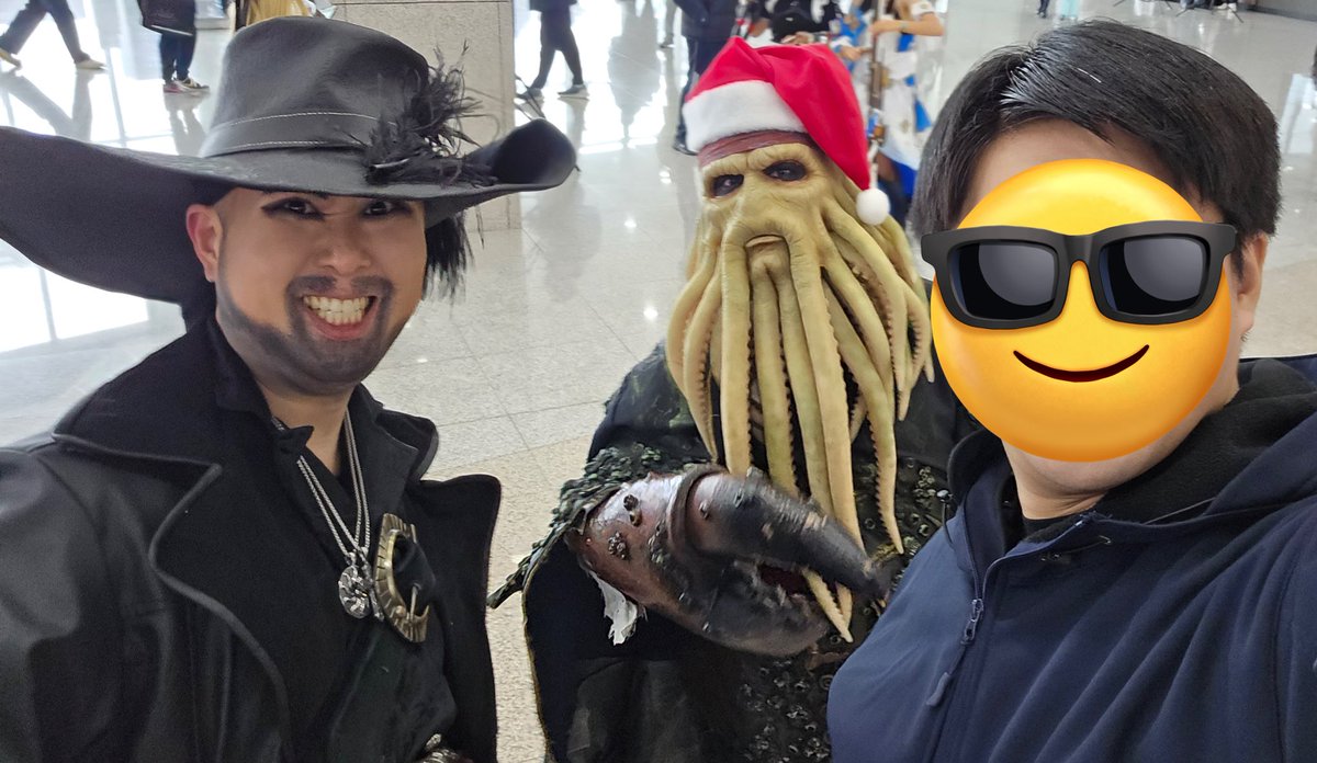 Christmas ?
Let's Loot!!

크리스마스 ?
약탈하러 가자!!

☠️ <a href="/Simon_Says_Cos/">시몬</a> 
🐙 me
👦🏻 <a href="/ground9102/">망구</a>