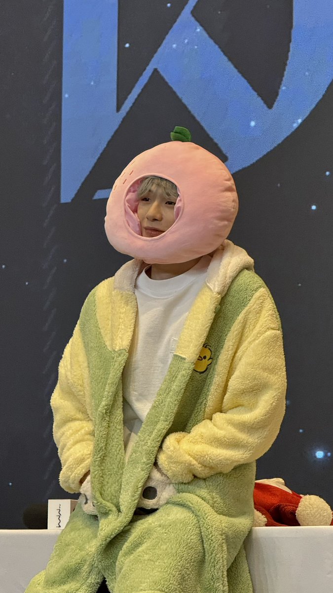 lovedanielnim tweet media