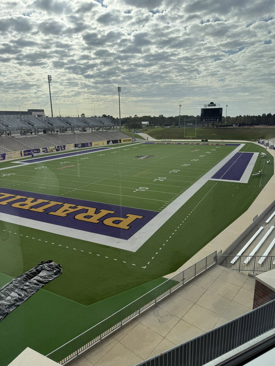 View from my office!! 

We’re here and ready to work!! Mid-year JC / Transfer Portal guys looking for a chance to consistently COMPETE for CHAMPIONSHIPS follow and send your film!! 

@PVAMU_Football is the premier FCS program in the state!! Get on board now!!

 #HomeontheHill