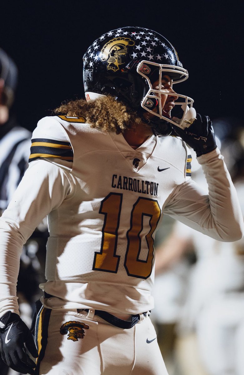 JulianLewis10's tweet image. 2024 season stats rankings: 
Georgia (Passing) 
Yards 1st
TD’s 1st 
Completion % 1st 

@Elite11 QB’s 
Yards 2nd
Passing TD’s 2nd 
Completion % 1st 
Total TD’s 3rd