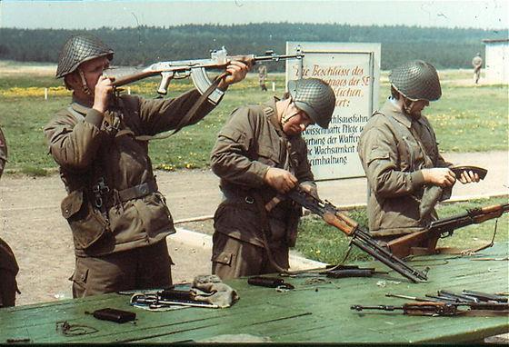 EternallyFunky's tweet image. 