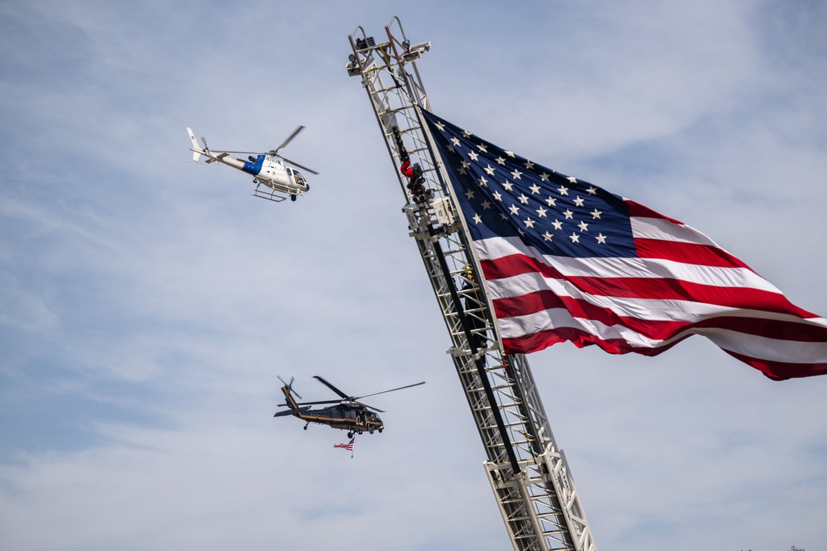 CBPAMO's tweet photo. Today we said goodbye to Air Interdiction Agent Jeffrey Kanas. Jeff was a man of integrity, selflessness, and unwavering loyalty to his family and friends. On behalf of a grateful nation, you will never be forgotten Jeff. 
End of Watch: December 16, 2024 
#LODD https://t.co/EeOFudWNdE